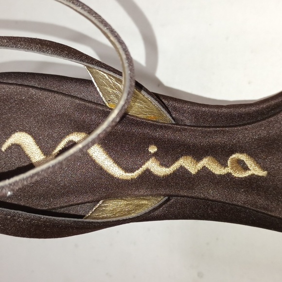 Mina Collection Women's Heels in a size 5.5. - Picture 10 of 11